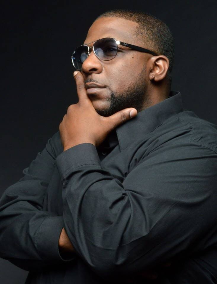 Mic Larry - Clean comedian